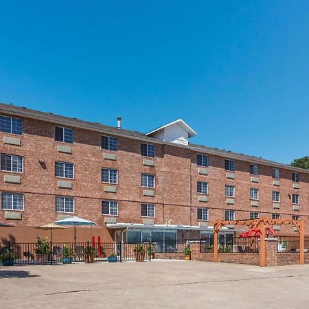 Rodeway Inn Branson, Brick House Екстер'єр фото