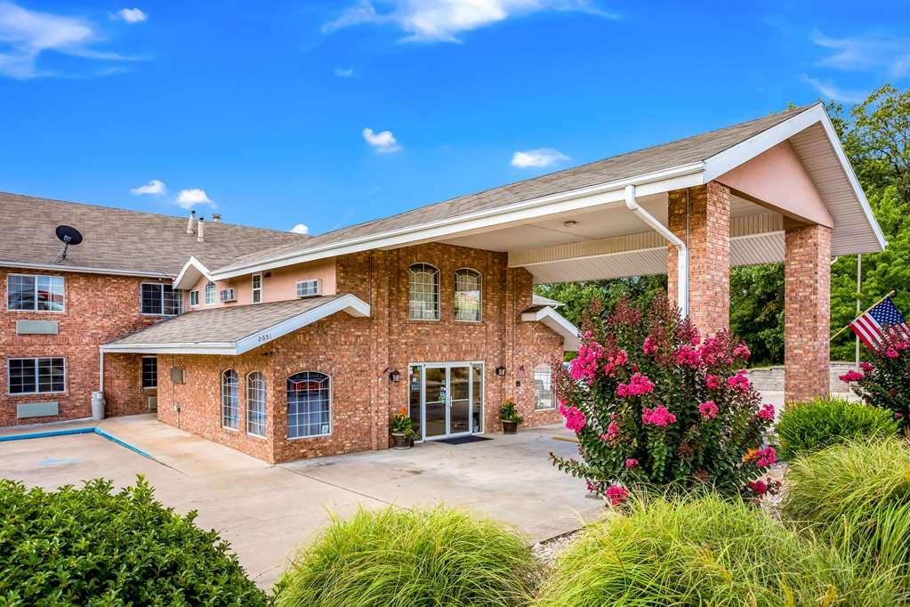 Rodeway Inn Branson, Brick House Екстер'єр фото