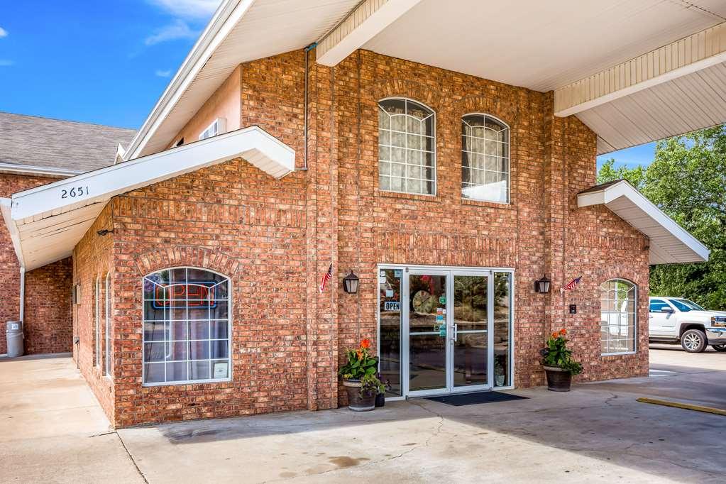 Rodeway Inn Branson, Brick House Екстер'єр фото