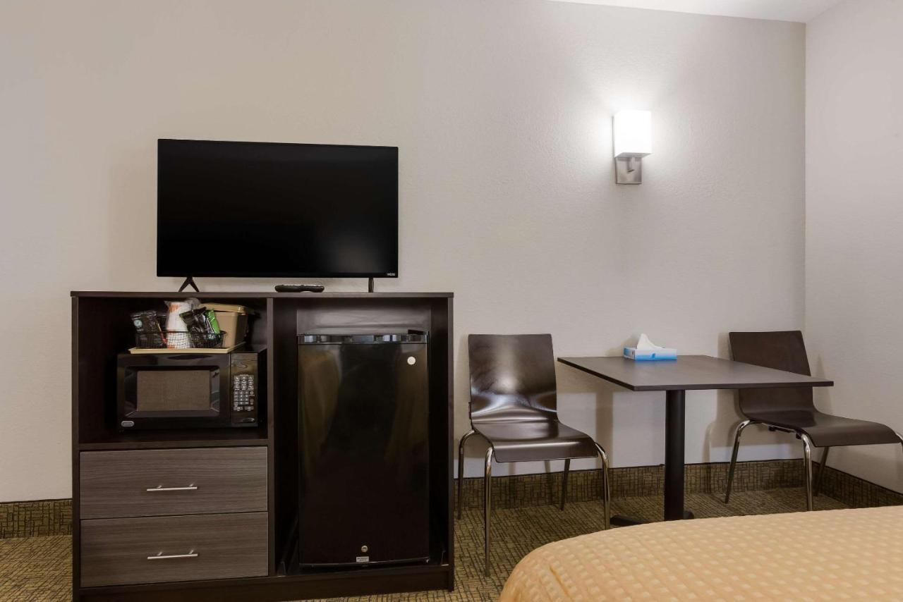 Rodeway Inn Branson, Brick House Екстер'єр фото
