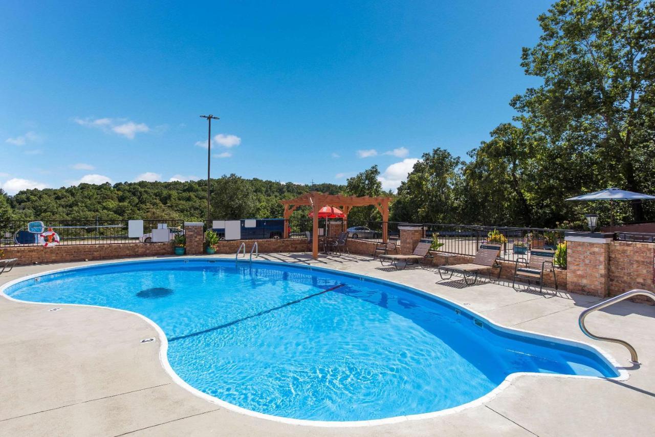 Rodeway Inn Branson, Brick House Екстер'єр фото