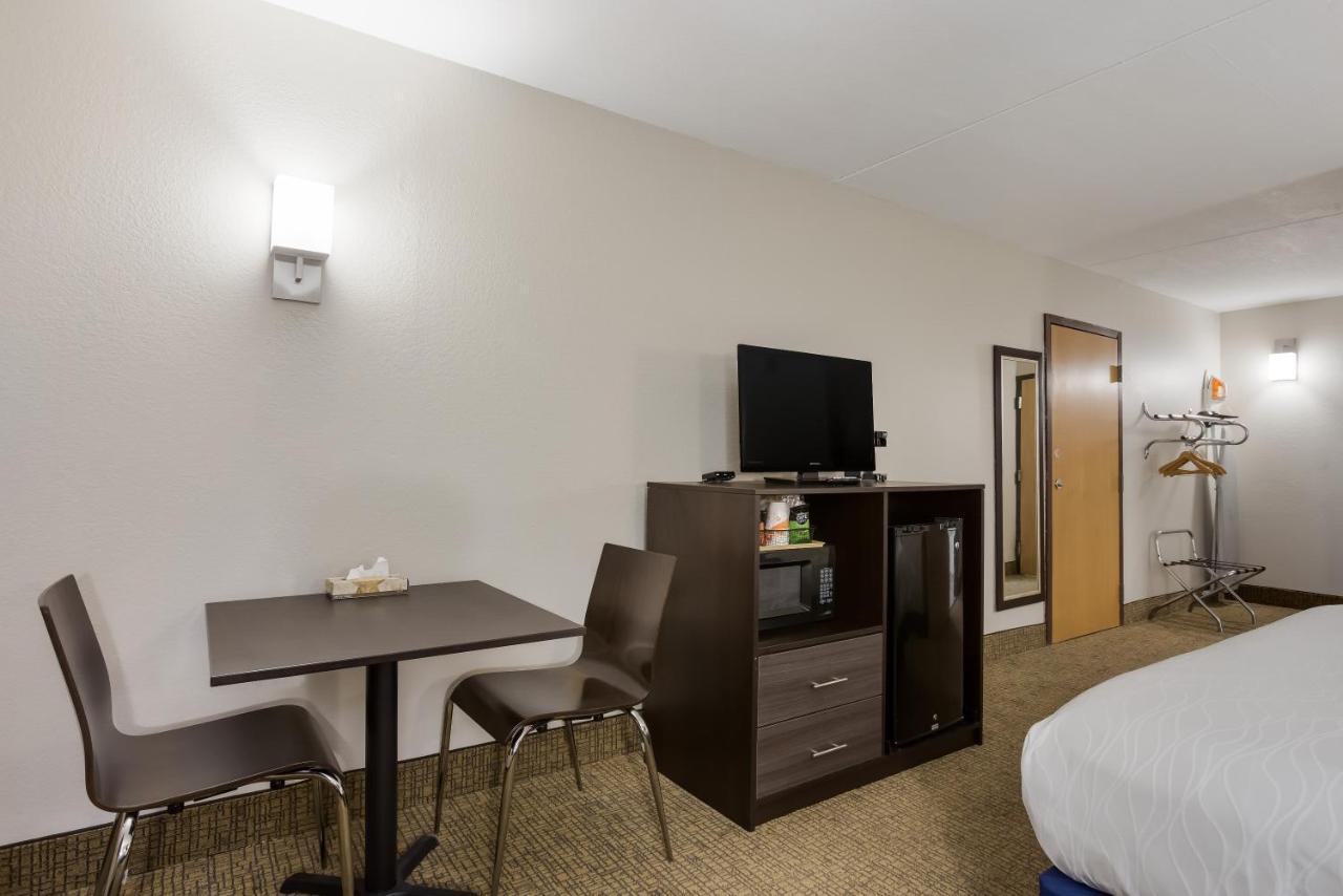 Rodeway Inn Branson, Brick House Екстер'єр фото