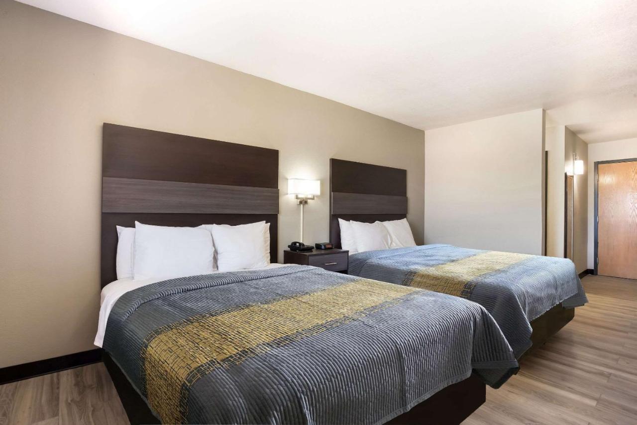 Rodeway Inn Branson, Brick House Екстер'єр фото