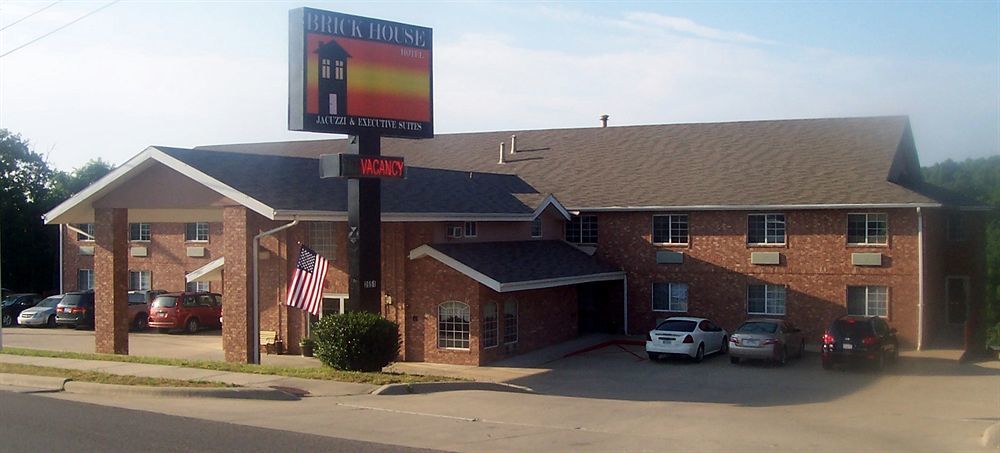 Rodeway Inn Branson, Brick House Екстер'єр фото