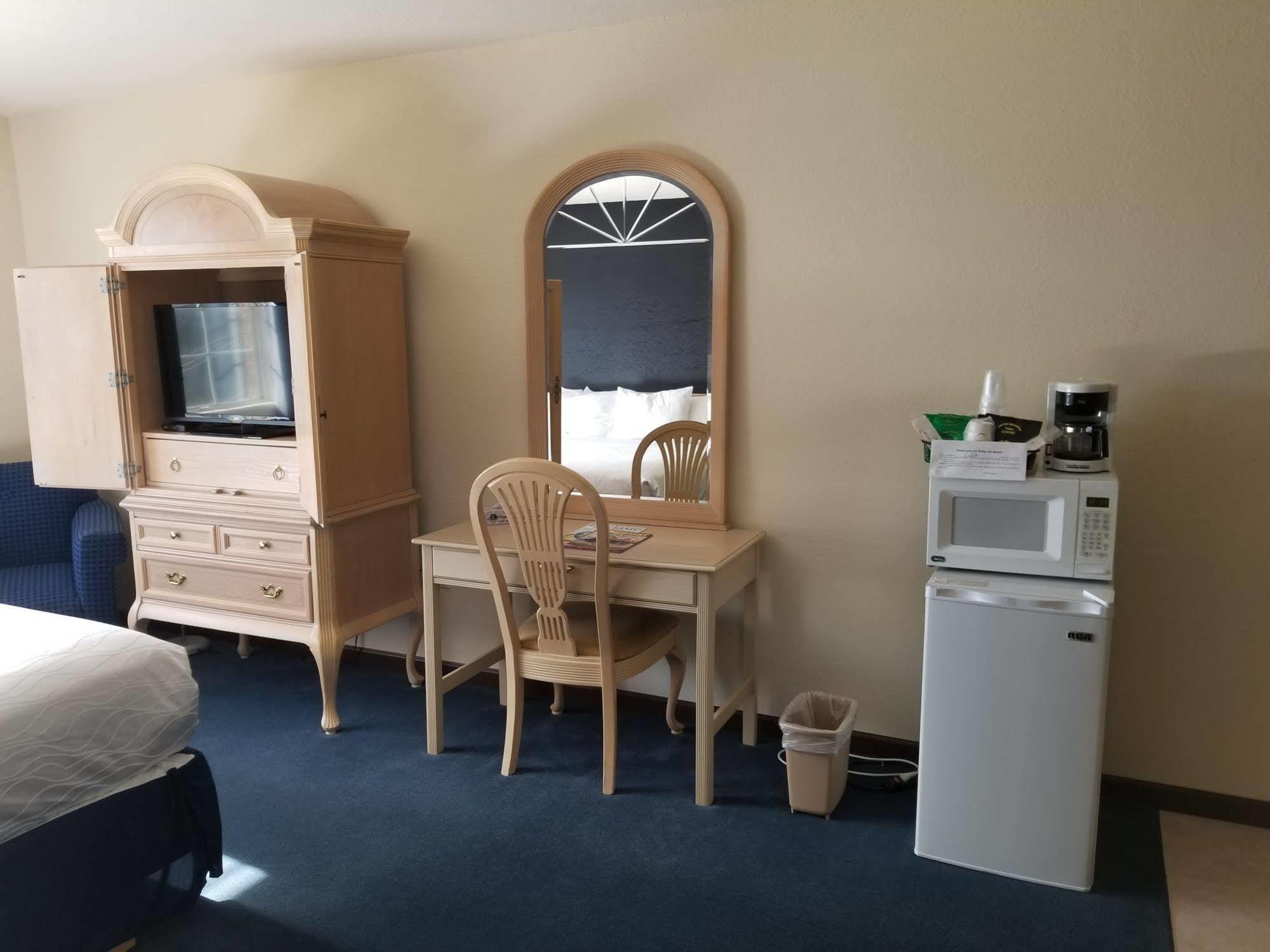 Rodeway Inn Branson, Brick House Екстер'єр фото
