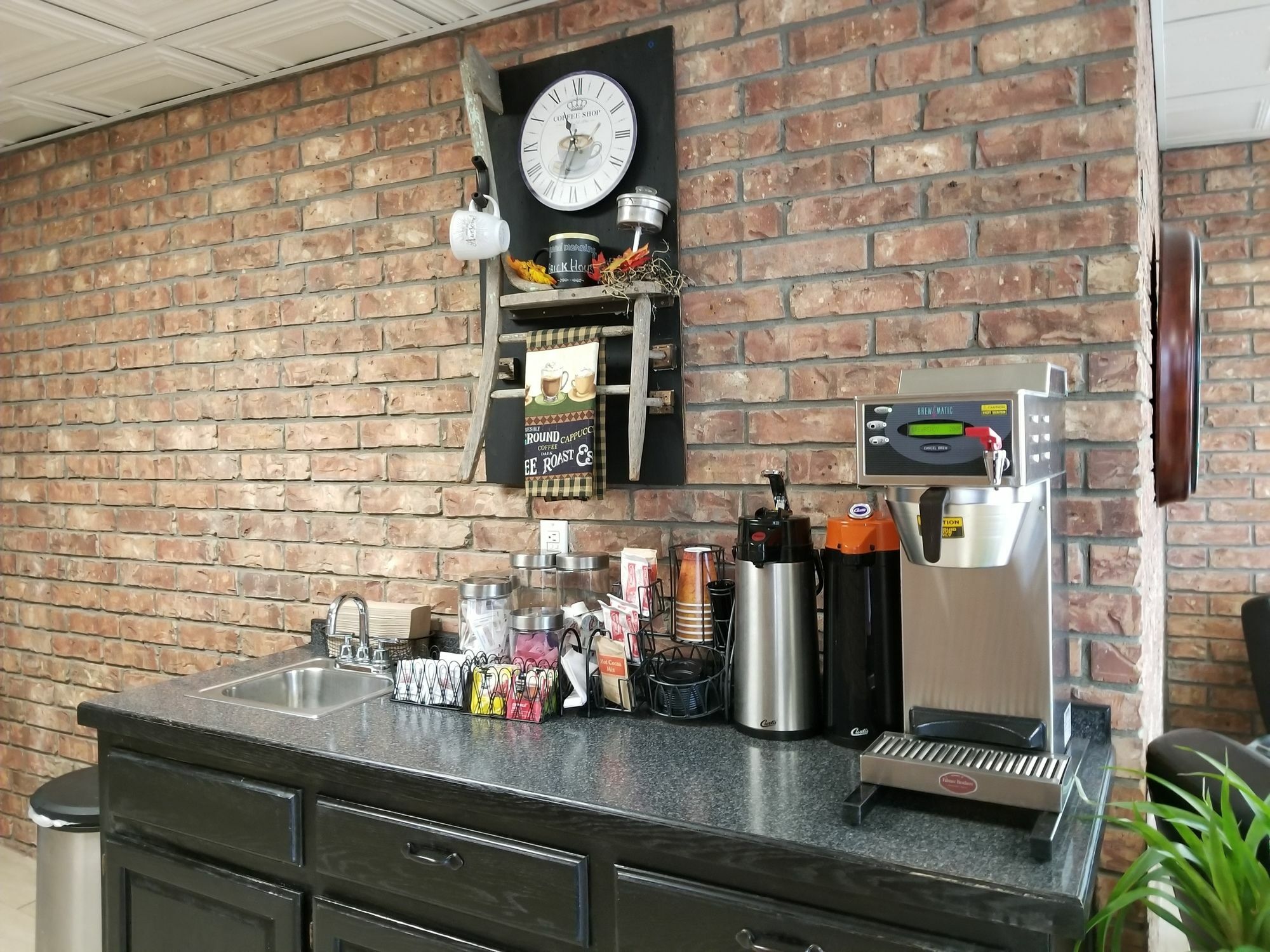 Rodeway Inn Branson, Brick House Екстер'єр фото